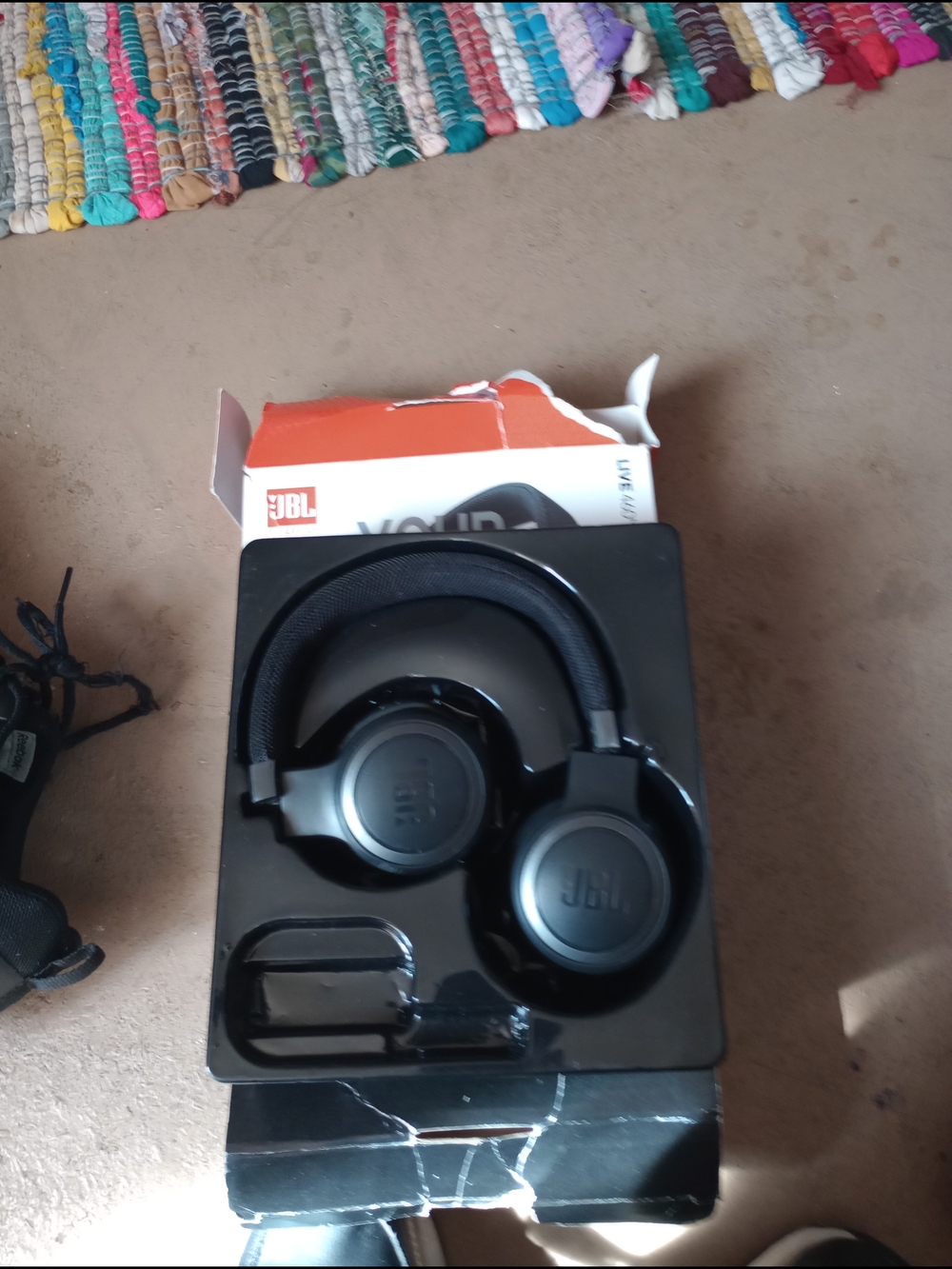 JBL Black Over-Ear Headphones with Cushioned Headband